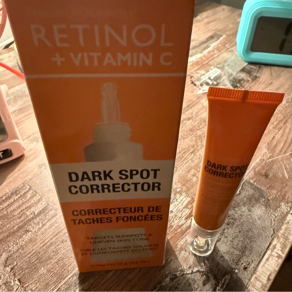 Brand new Retinol + Vitamin C Dark Spot Corrector